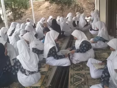 Kegiatan Tadarus di kelas dan musholla